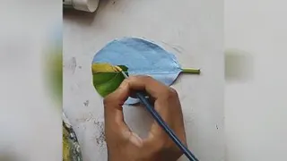 نقاشی روی برگ گل
