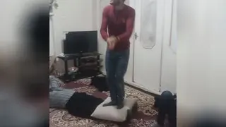 این مسخره بازی رو نگاه کنید😃😃😃