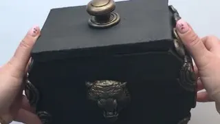 جعبه با کارتون