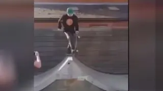 تغییر جنسیتت مبارک آبجی 😩😅