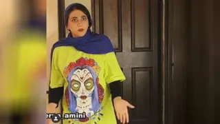 سرنا امینی 😂وای مردم از خنده این دختر چه جذابه