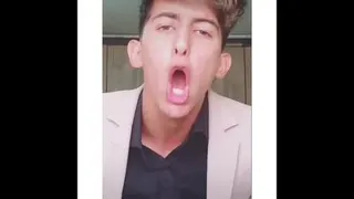 شاید خنده دار باشه ولی الان واقعا دیگه 200هزارتومن پولی نیست پس اصلا ارزش نداره که بشنوی