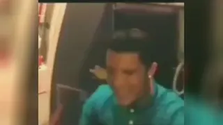 فقط بخند