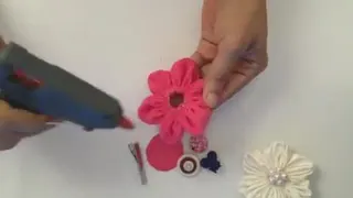 گل شش برگ روبانی