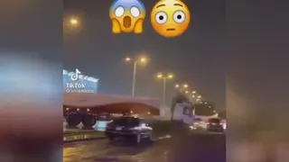 جاده لغزنده و سر خوردن تانکر