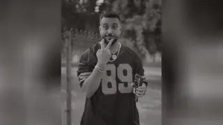 خیلی حواست باشه 😊✌