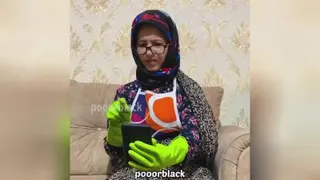 وقتی میخوای به مامانت چیزی نشون بدی😂