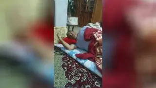چرا نمیذارید بنده خدا بخوابه؟؟!!