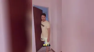 کامی تو حموم😂😂
