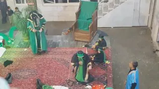 گوشه ای از تعزیه خوانی گروه منتظران مهدی عج درروز اربعین حسینی (میگون) اجرای
