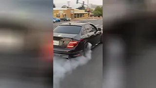 کی گفته بنز پیرمردیه ???