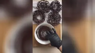 تزئین کیک و دسر
