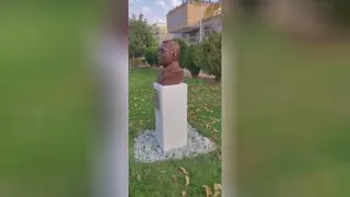 54.ساخت سردیس یادبود با هر جنس و ابعادی09128844105
