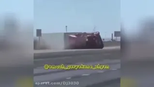 واژگون شدن کامیون