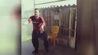 حمومش دادم. خواب بود