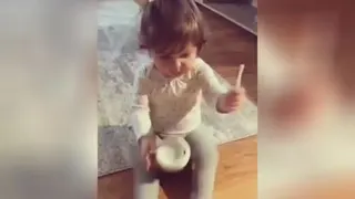 این داستان:کوچولوی بی اعصاب