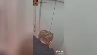 آدم بی عقل