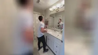این بشر کلا دیونه هست