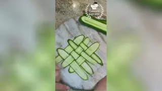 نوشیدنی با طعم خیار و گل محمدی