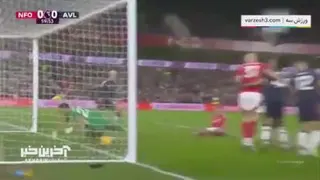 واکنش محشر امیلیانو مارتینز در جریان شکست 2-1 شب گذشته استون‌ویلا برابر ناتینگها