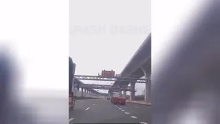 دنده عقب به موقع راننده 🤯عجب دست فرمونی!