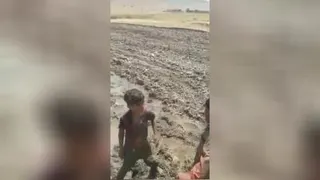 زدن سیلی ب هم