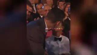 مارادونا و اهدا جایز