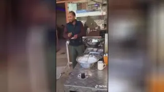 بازی با استکان چای 😂😂
