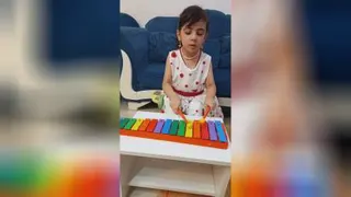 آهنگ زیبای خوشحال و شادو خندانم با هانای زیبا