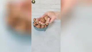 گردو را پوست کاغذی کن