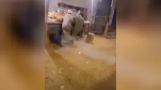 دیگه عمراًً اونجا بشینه