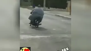 ظنزوشوخی