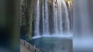 آبشار دادن آنتالیا واقعا عالیه دیدنی 🤔🤔🤗🤗