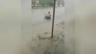 کلیپی عجیب از بارش در بوشهر