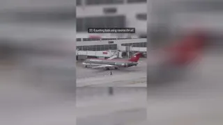 دنده عقب گرفتن با هواپیما!!