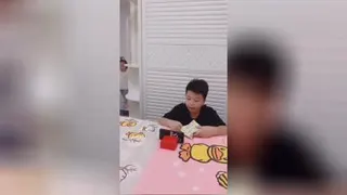 بچه باهوش یعنی این😅😅😅