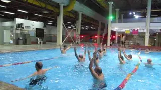 ورزش گروهی در اب