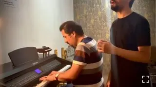 یه اجرای زنده از راغب