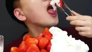موکبانگ توت فرنگی وخامه
