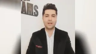 آموزش زبان انگلیسی - من در باز میکنم.