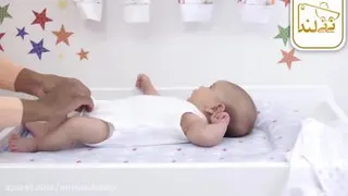 نحوه صحیح لباس پوشاندن به نوزاد