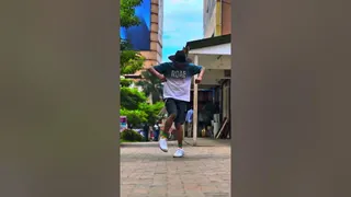 Snoop Dogg’s West Coast C-Walk Vibes tutorial #SnoopDogg #WestCoastHipHop #Shorts