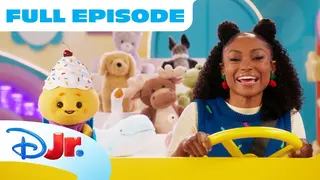 Vampirina Shows How to Rhyme with Megan and Cupcake! 💜🦇 | Ready For Preschool | Disney Channel