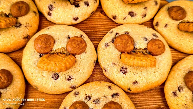 راز کوکی لوتوس کافه‌ای؛ بافت نرم و طعم کاراملی (روش قنادی حرفه‌ای)
