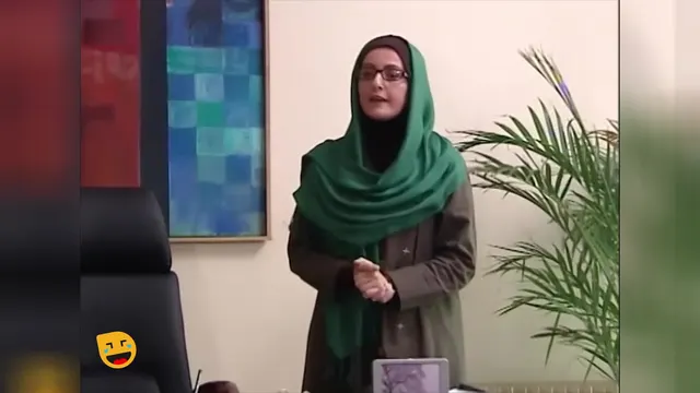لاس زدن صداسیمایی در ساختمان پزشکان 😂 چه میکنه شیرزاااد