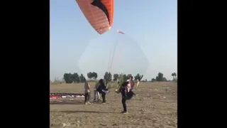 پاراگلایدر
