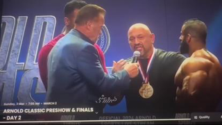 صحبت هادی چوپان با آرنولد..