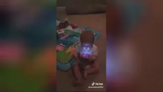نوزاد پر رو