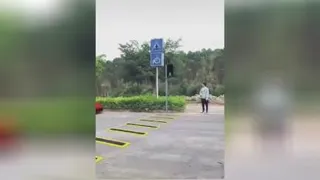 ایده جالب کنترل عبور ماشین ها از خط عابر پیاده