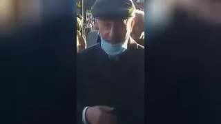 تارنوازی کنار خیابان